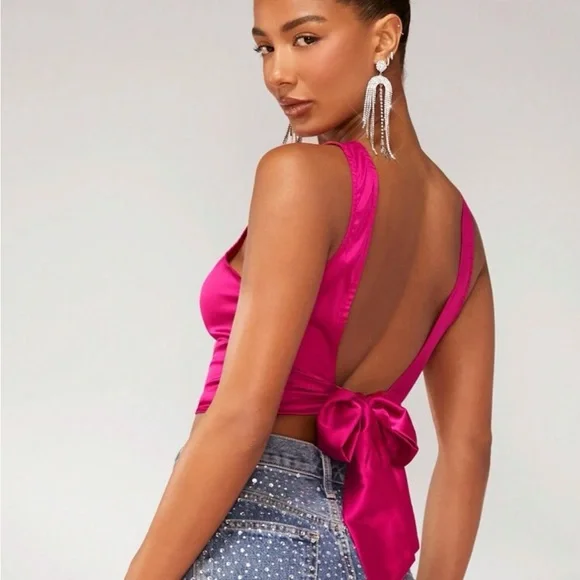 Solid Ruched Crop Satin Blouse - Picture 2 of 6